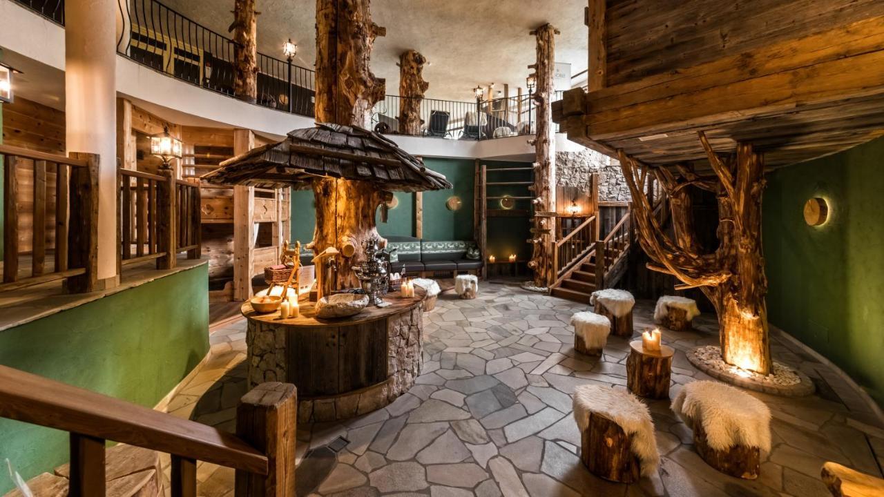 Romantik Hotel Santer Dobbiaco Esterno foto