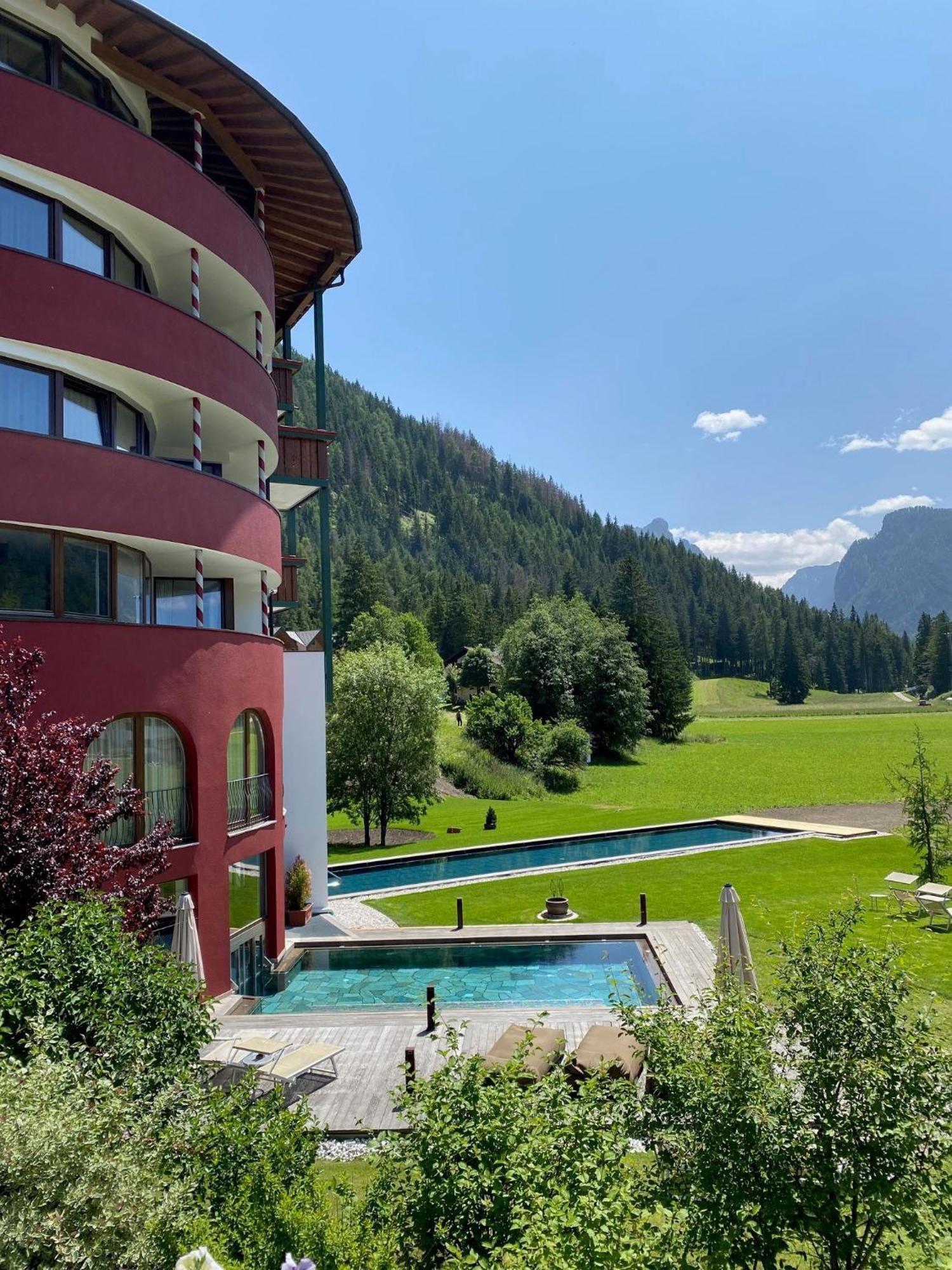 Romantik Hotel Santer Dobbiaco Esterno foto